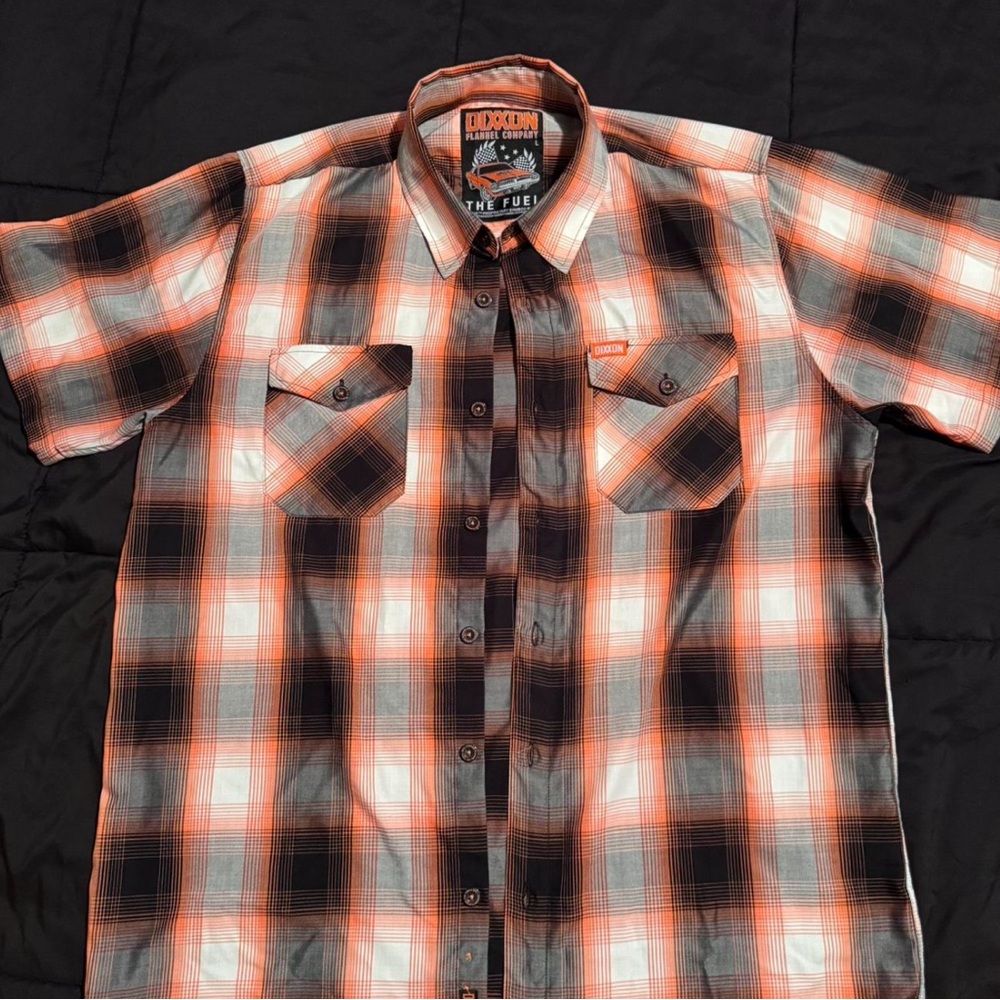 Mens large bamboo Dixxon “The fuel”
Excellent condition. 
Only worn once.
